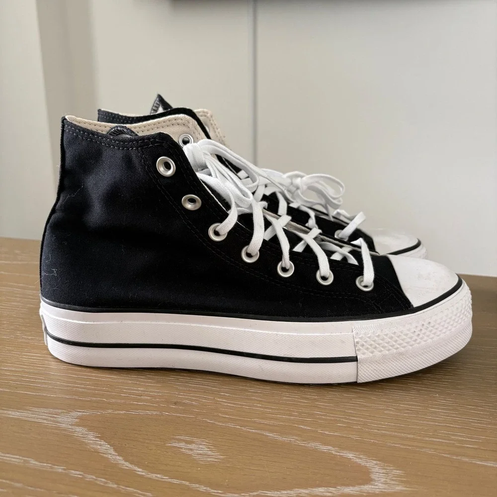 Converse Chuck Taylor All Star Lift Platform High Top‎ Sneakers Womens Size 10